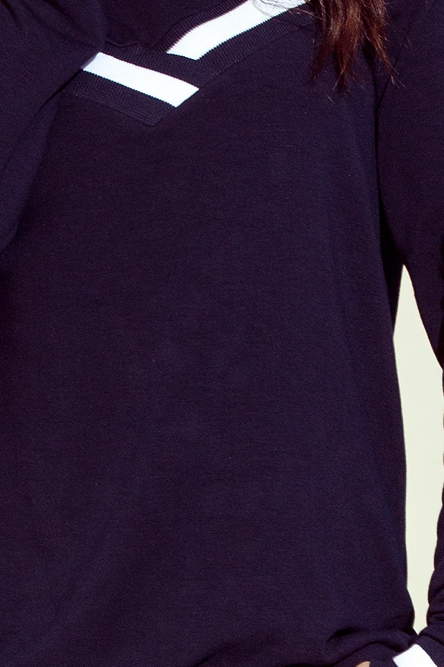  223-1 Comfortable sweatshirt with bare shoulders - navy blue 