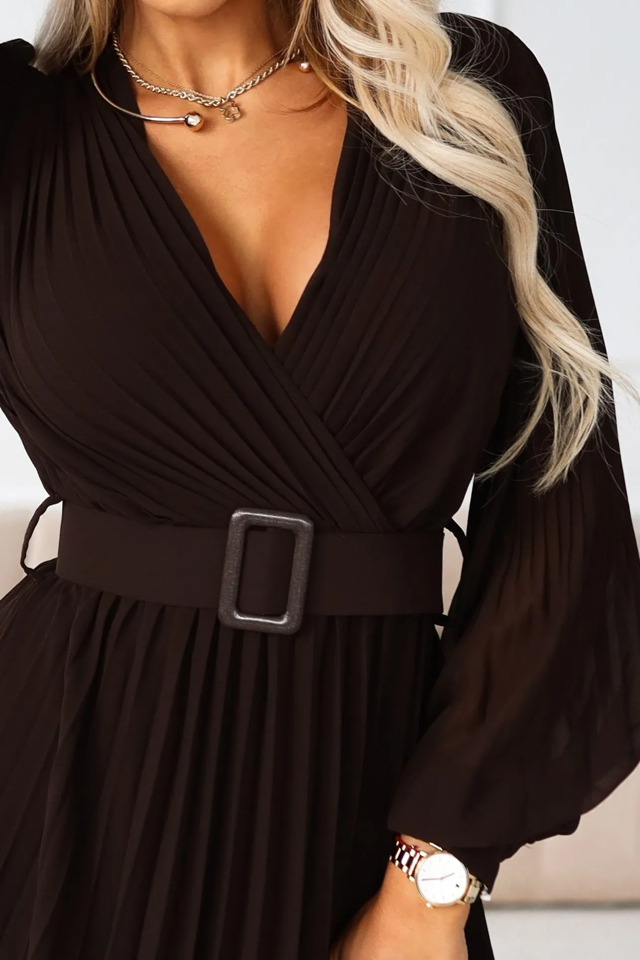 414-11 KLARA elegant pleated midi dress with a belt and neckline - chocolate