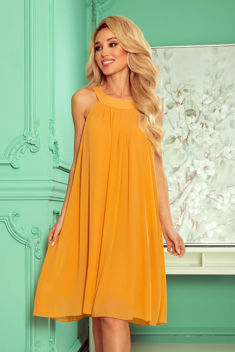 350-3 ALIZEE - szyfonowa sukienka z wiązaniem - kolor MIODOWY